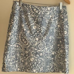 Women’s skirt. Shorts underneath. Size small. Westport blue and white. EUC